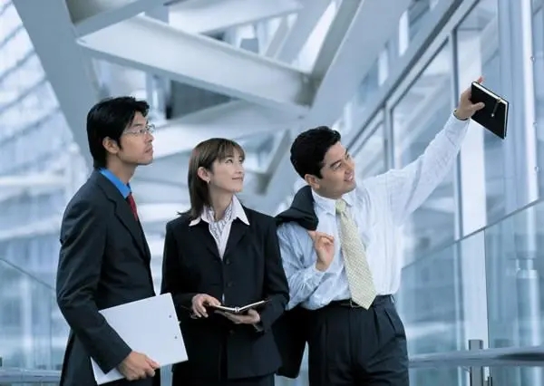 提拔你，換掉你，從來(lái)都不是看努力